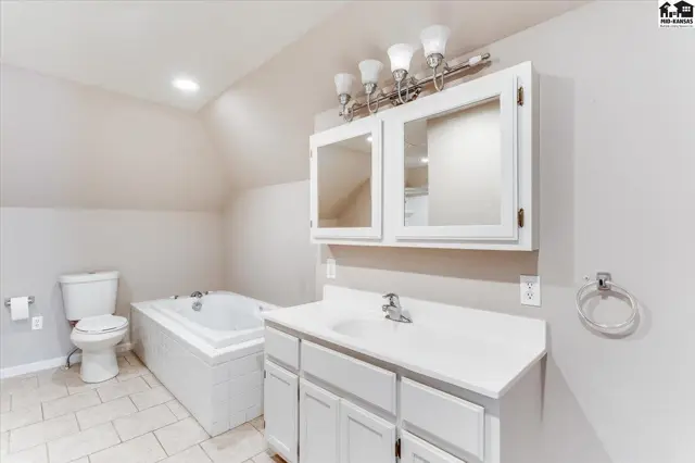 Photo of 314 W 15 Ave, Hutchinson, KS