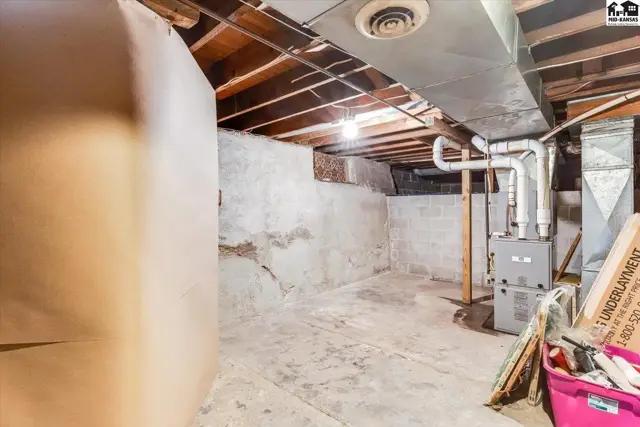 Photo of 314 W 15 Ave, Hutchinson, KS
