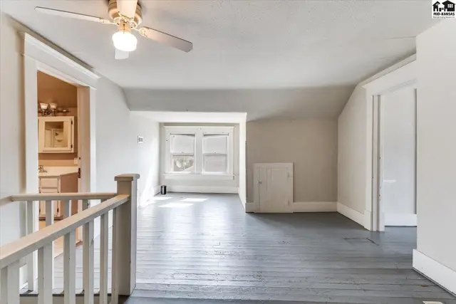 Photo of 314 W 15 Ave, Hutchinson, KS