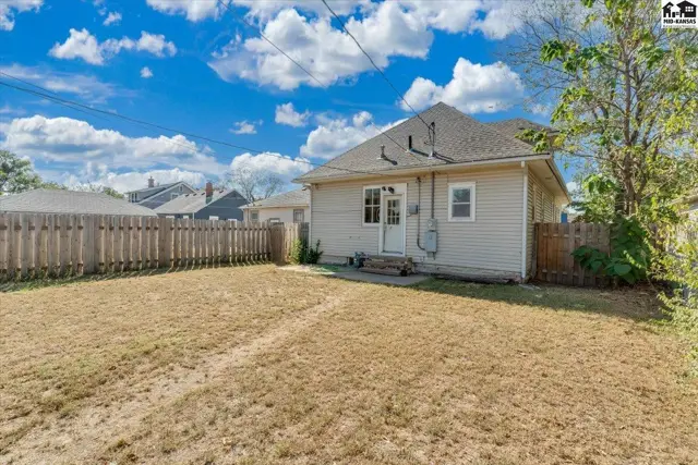 Photo of 314 W 15 Ave, Hutchinson, KS