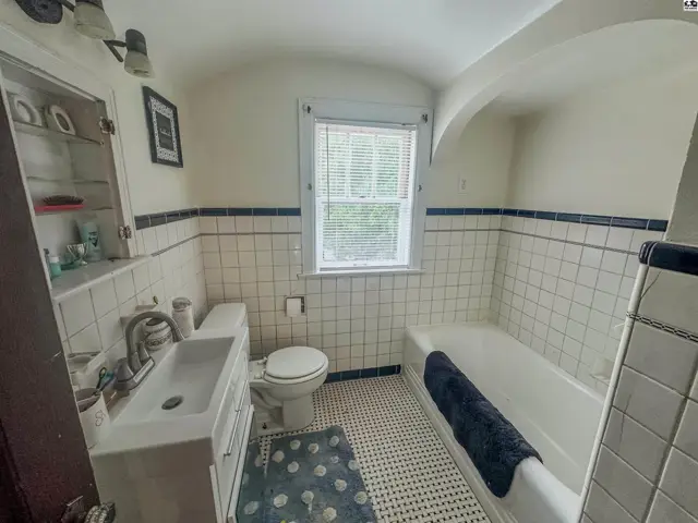Photo of 100 N 4th St, Canton, KS