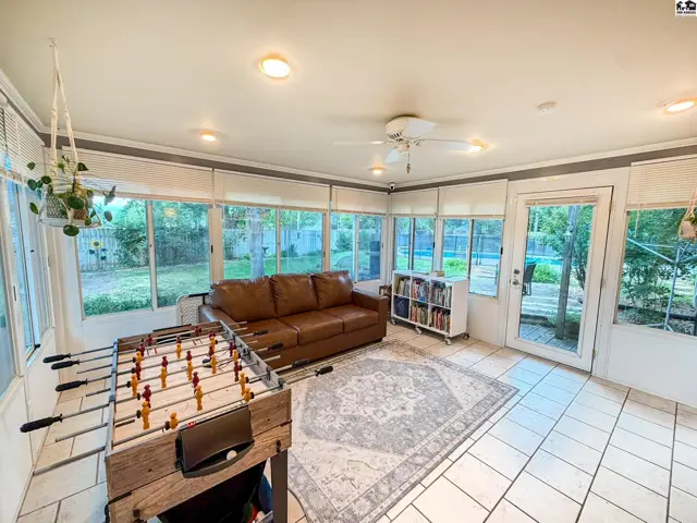 Photo of 4 Hickory Ct, Newton, KS