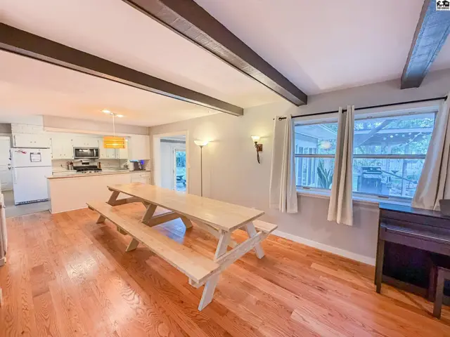 Photo of 4 Hickory Ct, Newton, KS