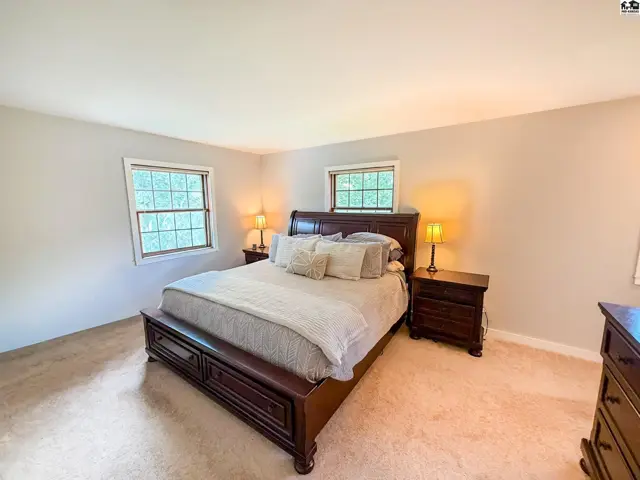 Photo of 4 Hickory Ct, Newton, KS