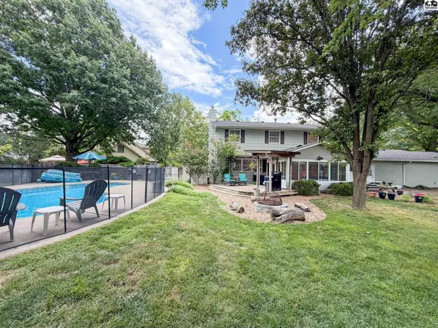 Photo of 4 Hickory Ct, Newton, KS