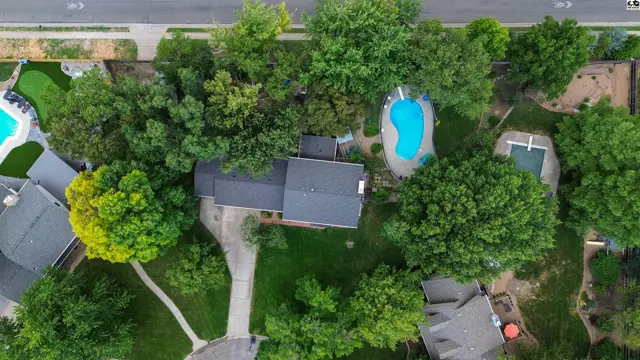 Photo of 4 Hickory Ct, Newton, KS