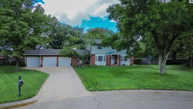 Photo of 4 Hickory Ct, Newton, KS