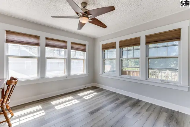 Photo of 1811 N Walnut St, Hutchinson, KS