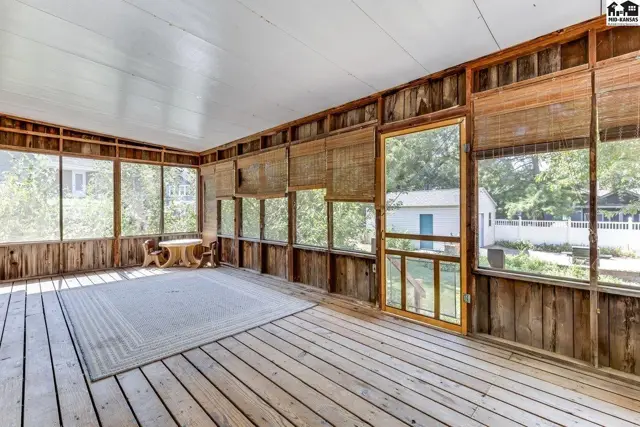 Photo of 1811 N Walnut St, Hutchinson, KS
