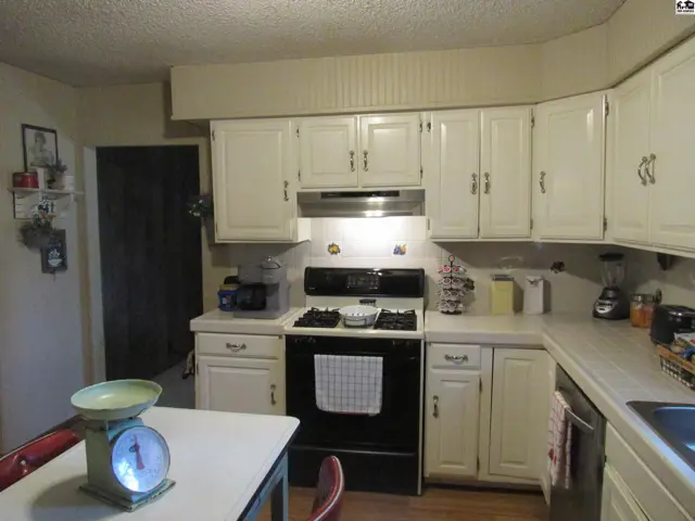 Photo of 6509 N Jefferson St, Hutchinson, KS