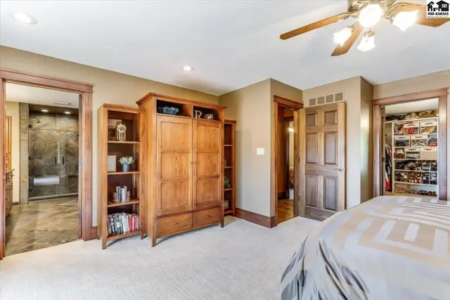 Photo of 45 Linksland Dr, Hutchinson, KS