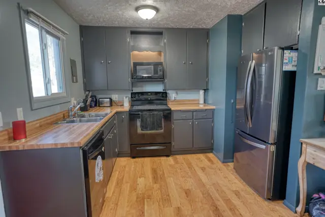 Photo of 415 E Avenue A, McPherson, KS