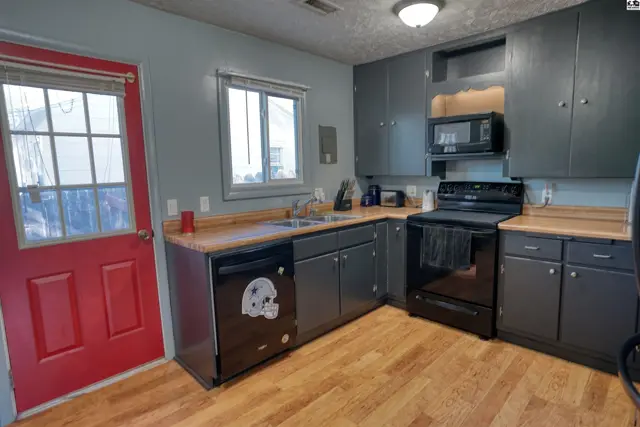 Photo of 415 E Avenue A, McPherson, KS