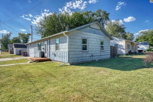 Photo of 415 E Avenue A, McPherson, KS