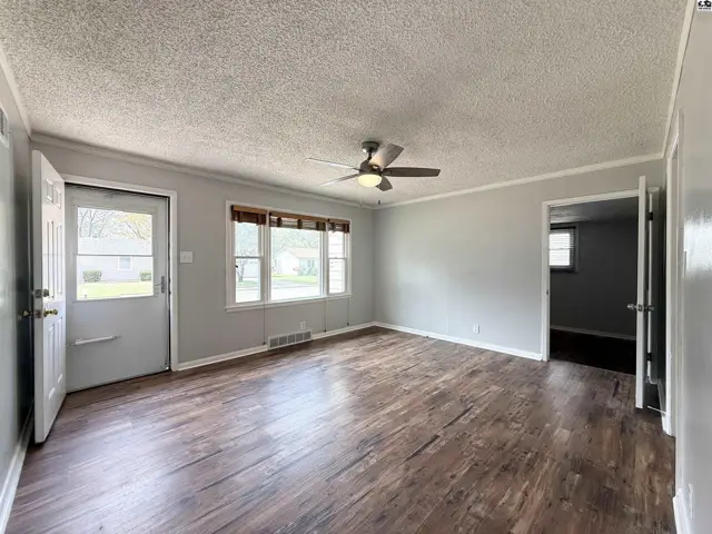 Photo of 1410 N Orchard Ave, Hutchinson, KS