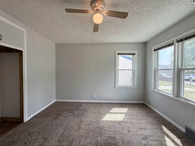 Photo of 1410 N Orchard Ave, Hutchinson, KS