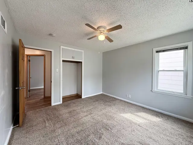 Photo of 1410 N Orchard Ave, Hutchinson, KS