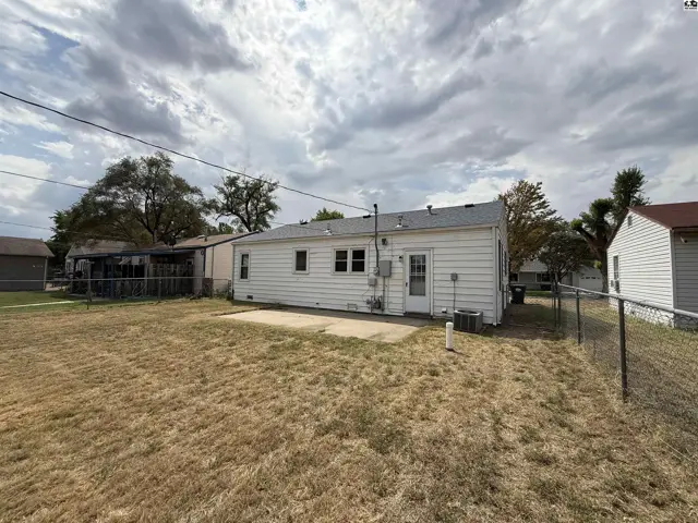 Photo of 1410 N Orchard Ave, Hutchinson, KS