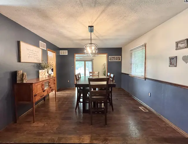 Photo of 2522 E 44th Ave, Hutchinson, KS