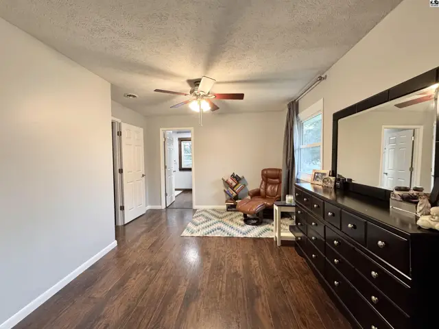 Photo of 2522 E 44th Ave, Hutchinson, KS