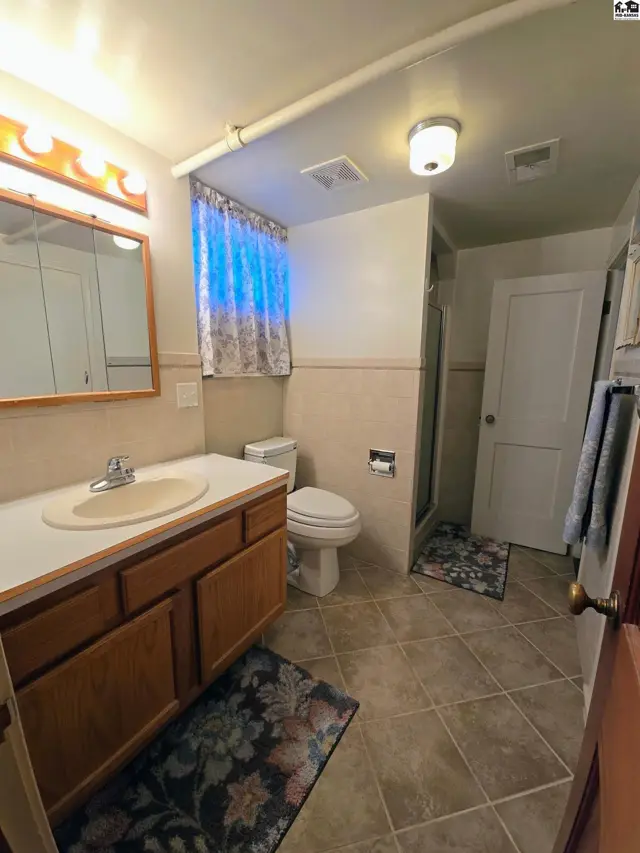 Photo of 740 N Walnut St, Medicine Lodge, KS