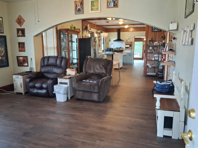 Photo of 740 N Walnut St, Medicine Lodge, KS