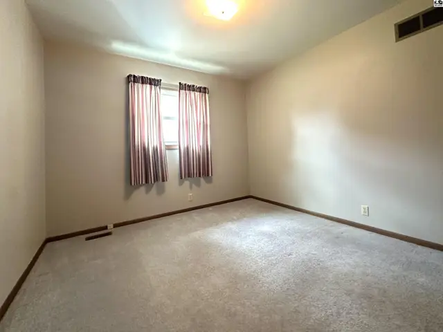 Photo of 2401 N Tyler St, Hutchinson, KS