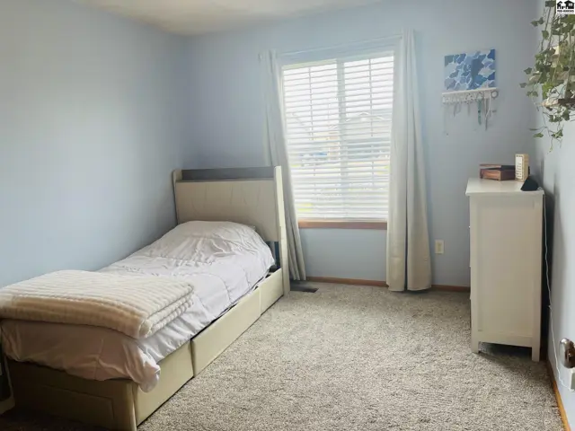 Photo of 205 E 37th Ave, Hutchinson, KS