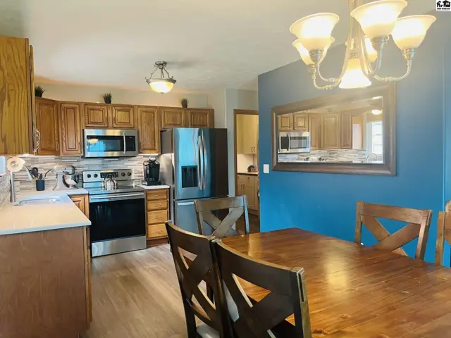Photo of 205 E 37th Ave, Hutchinson, KS