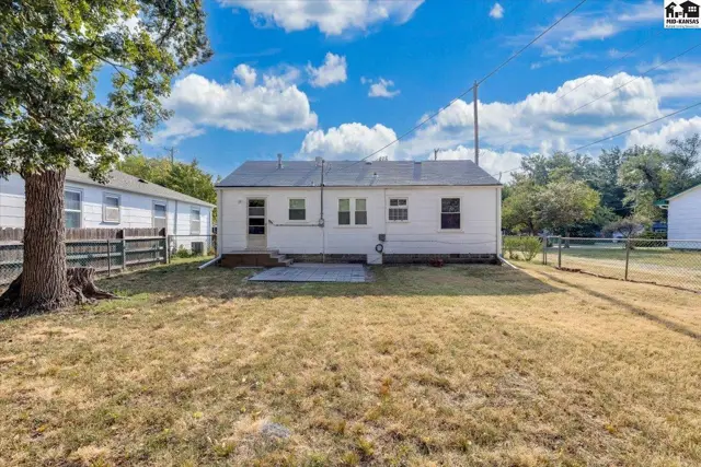 Photo of 623 Grandview Ave, Newton, KS