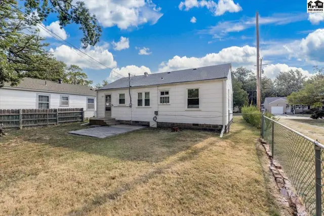 Photo of 623 Grandview Ave, Newton, KS