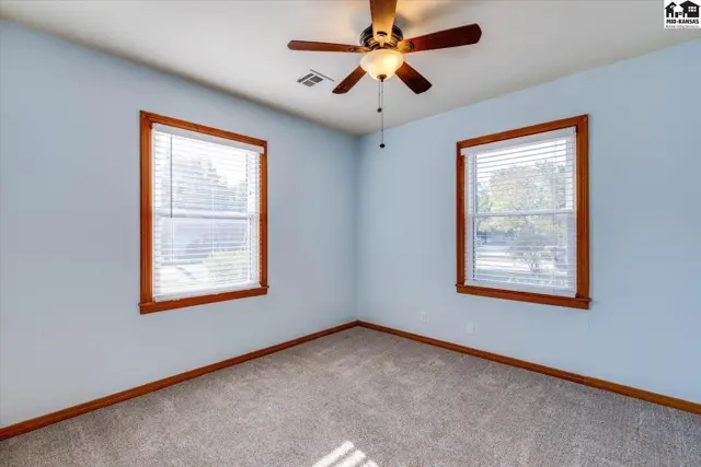 Photo of 623 Grandview Ave, Newton, KS