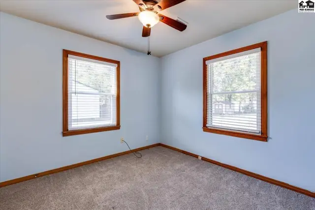 Photo of 623 Grandview Ave, Newton, KS
