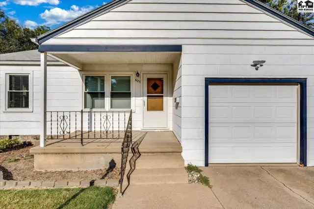 Photo of 623 Grandview Ave, Newton, KS
