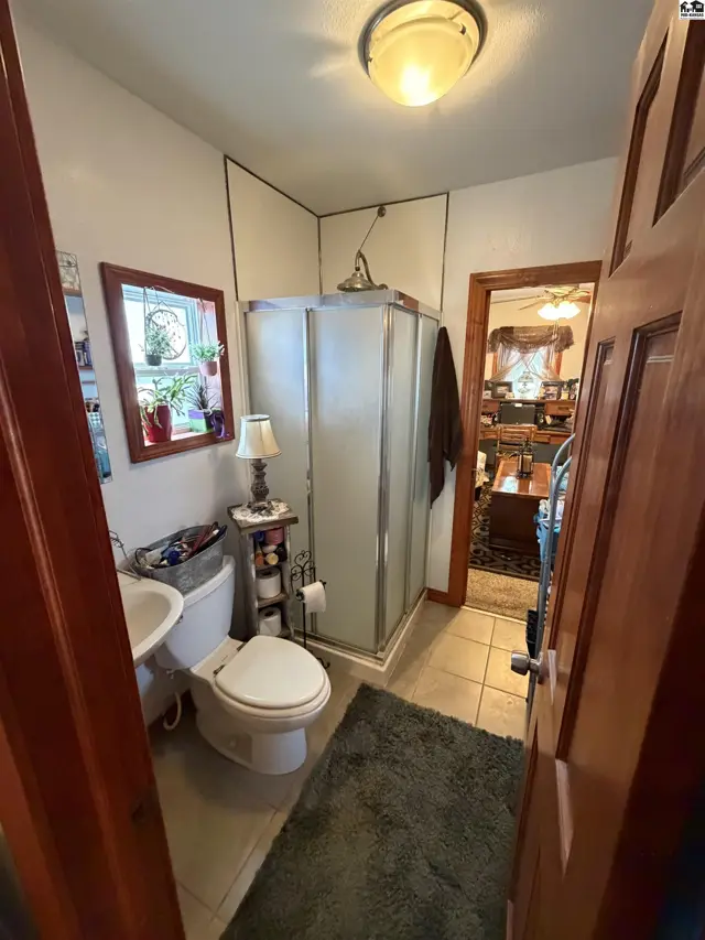 Photo of 310 W 13th Ave, Hutchinson, KS
