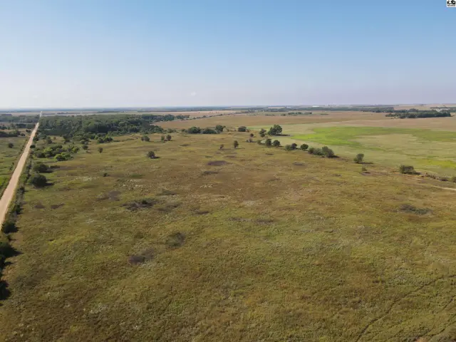 Photo of 0 NE 40th, Pratt, KS