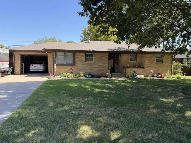 Photo of 516 Welton St, Pratt, KS