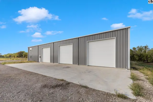 Photo of 2939 N Halstead Rd, Halstead, KS