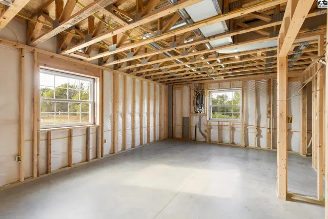 Photo of 2939 N Halstead Rd, Halstead, KS