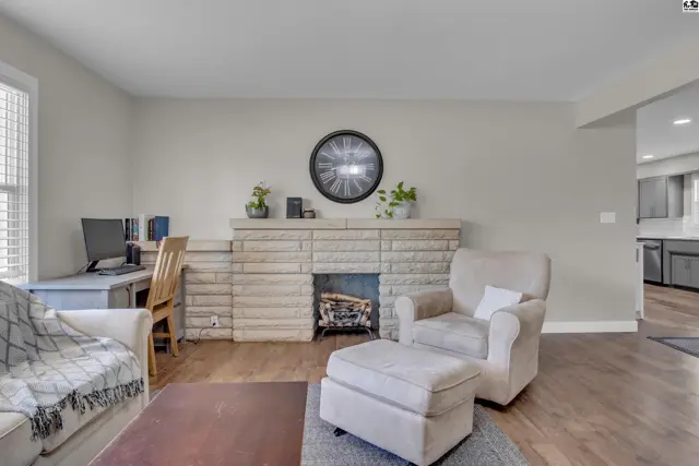 Photo of 412 SE 11th St., Newton, KS
