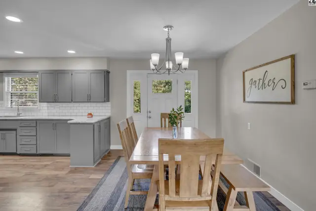 Photo of 412 SE 11th St., Newton, KS
