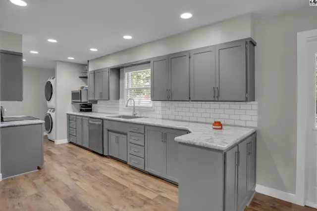 Photo of 412 SE 11th St., Newton, KS