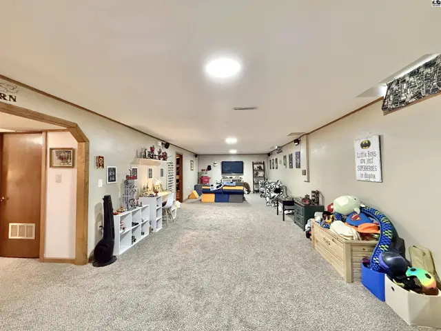 Photo of 912 E 31st Terr, Hutchinson, KS