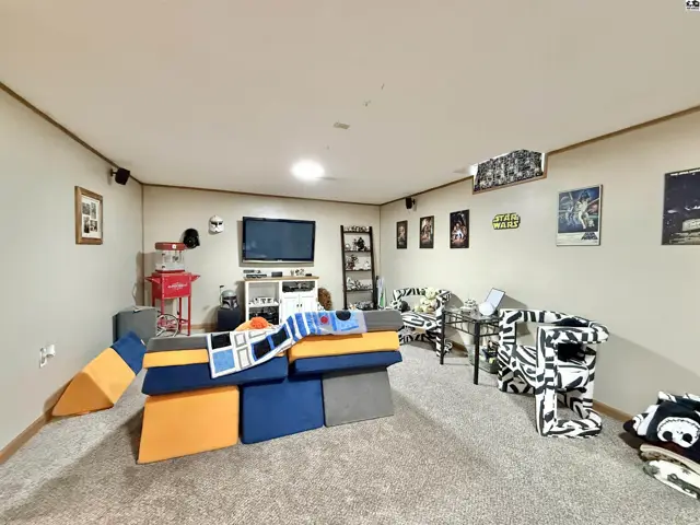 Photo of 912 E 31st Terr, Hutchinson, KS