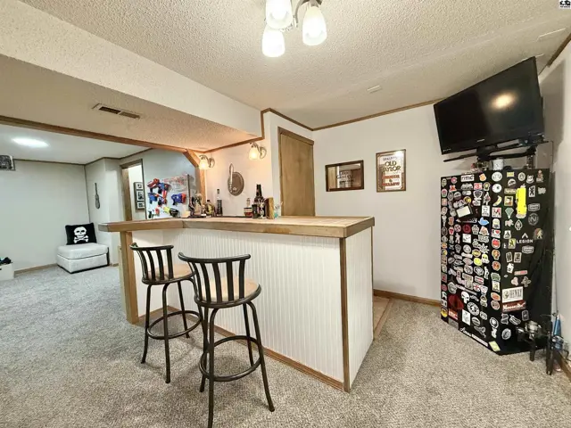 Photo of 912 E 31st Terr, Hutchinson, KS