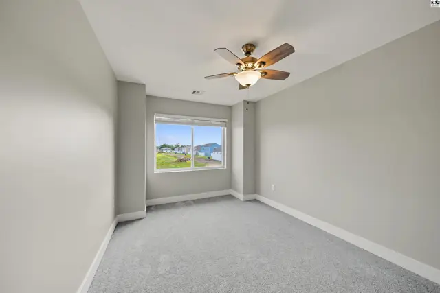 Photo of 1224 Steve Hawley Ln, Salina, KS