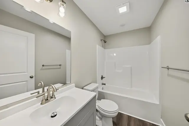 Photo of 1224 Steve Hawley Ln, Salina, KS