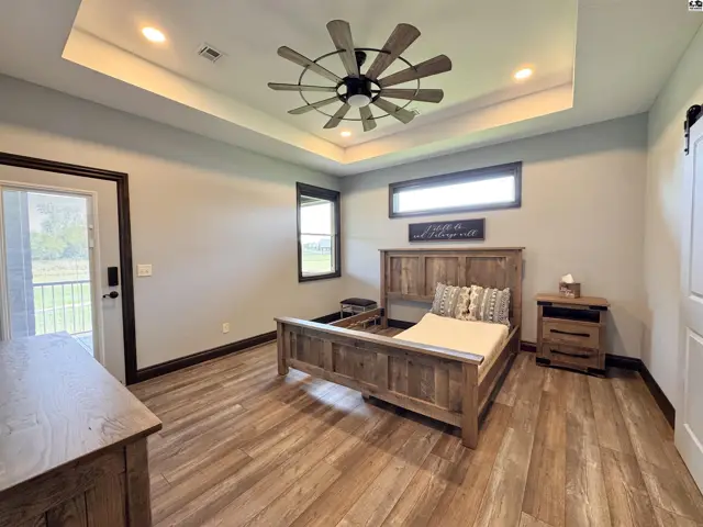 Photo of 1 Panorama Ct, Hutchinson, KS