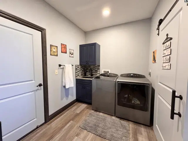 Photo of 1 Panorama Ct, Hutchinson, KS