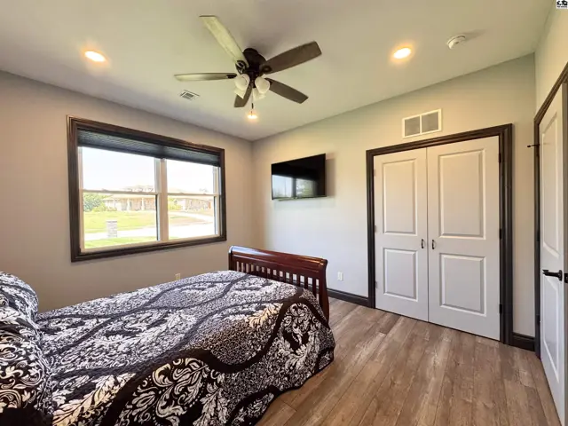 Photo of 1 Panorama Ct, Hutchinson, KS